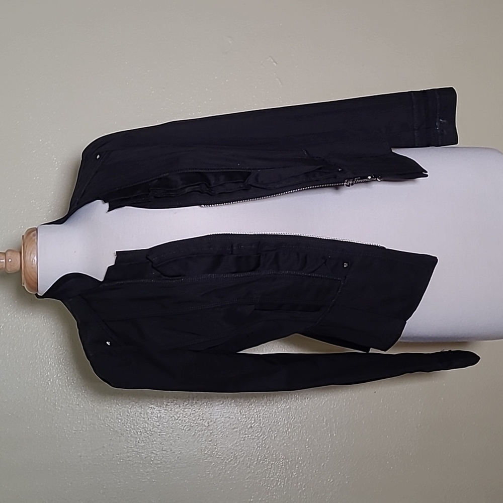 White House Black Market light jacket size 10